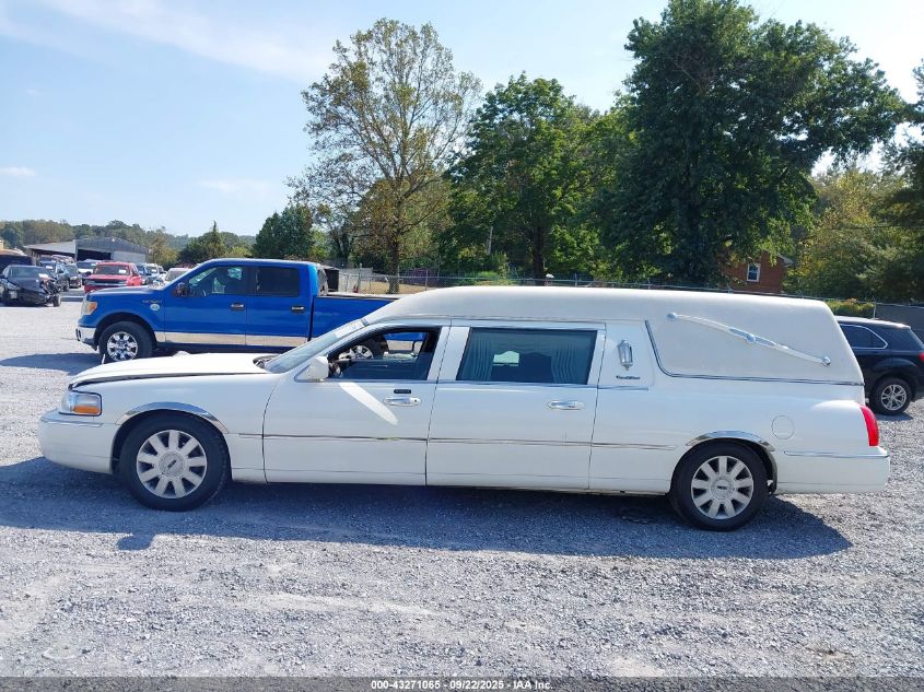 2006 Lincoln Town Car Executive VIN: 1LJFM88W36Y608043 Lot: 43271065