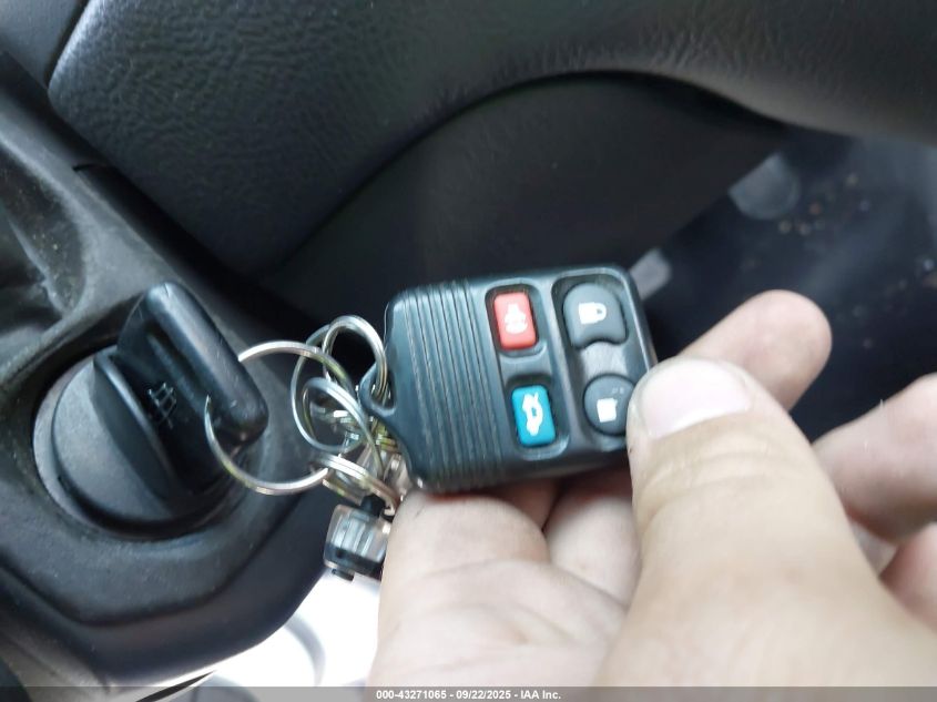 2006 Lincoln Town Car Executive VIN: 1LJFM88W36Y608043 Lot: 43271065