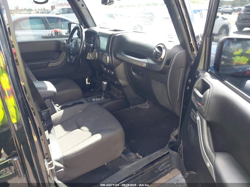 2017 JEEP WRANGLER UNLIMITED SPORT 4X4 - 1C4BJWDG8HL664685