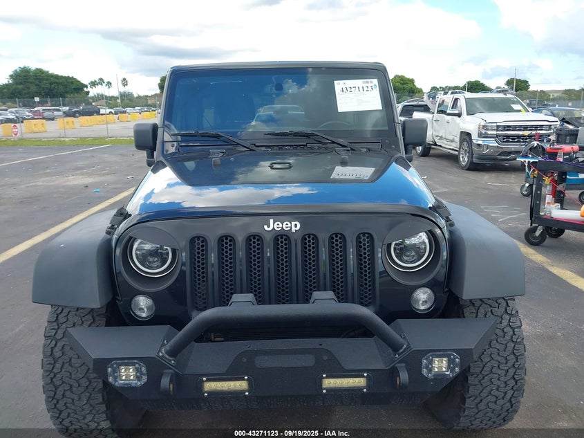 2017 JEEP WRANGLER UNLIMITED SPORT 4X4 - 1C4BJWDG8HL664685