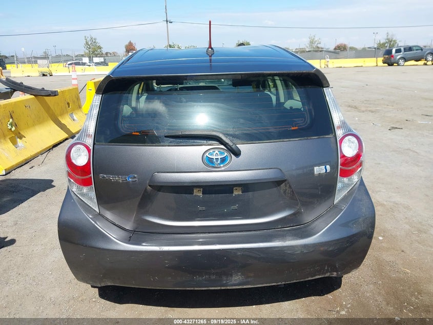 2014 TOYOTA PRIUS C TWO - JTDKDTB35E1565027