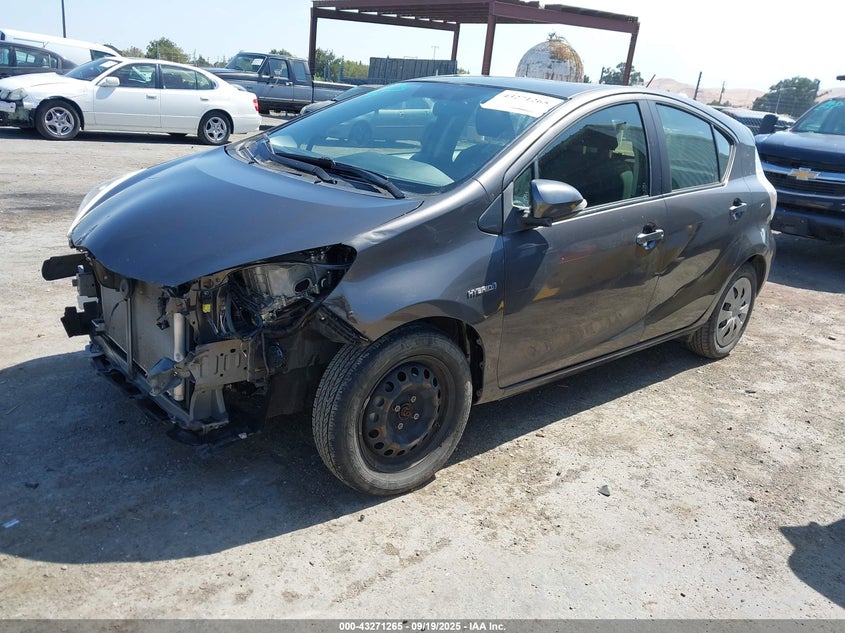 2014 TOYOTA PRIUS C TWO - JTDKDTB35E1565027