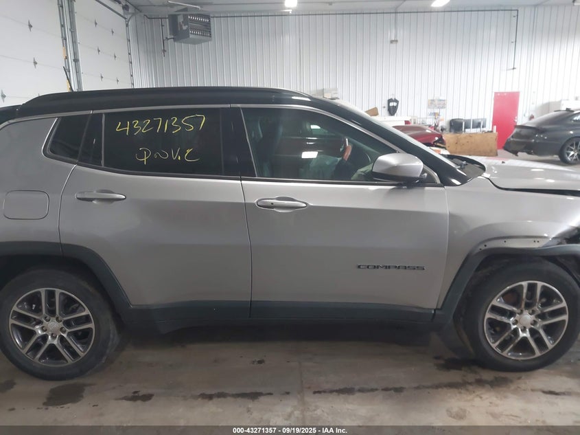 2018 Jeep Compass Latitude Fwd VIN: 3C4NJCBB6JT181905 Lot: 43271357
