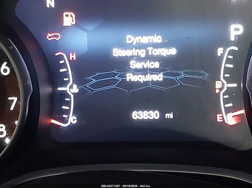 2018 Jeep Compass Latitude Fwd VIN: 3C4NJCBB6JT181905 Lot: 43271357