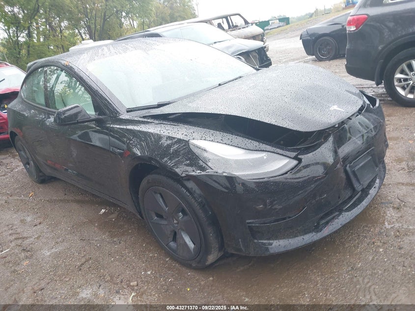 5YJ3E1EA4NF232888 2022 Tesla Model 3 Rear-Wheel Drive auction photo 1