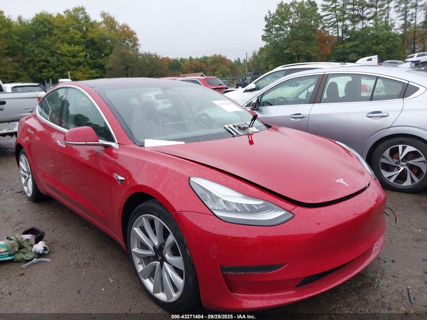 TESLA MODEL 3 LONG RANGE/PERFORMANCE