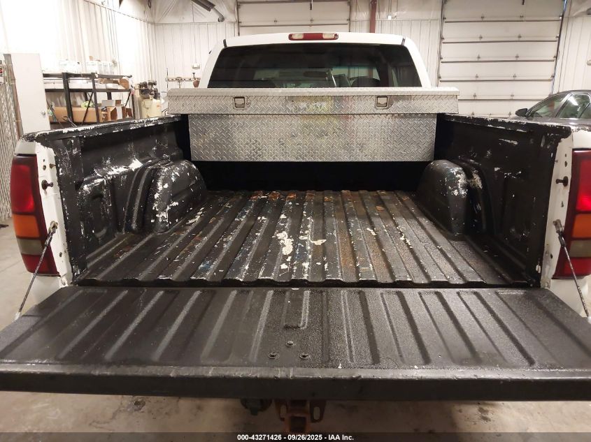 2000 GMC Sierra 2500 Sle VIN: 1GTGK29U8YE131816 Lot: 43271426