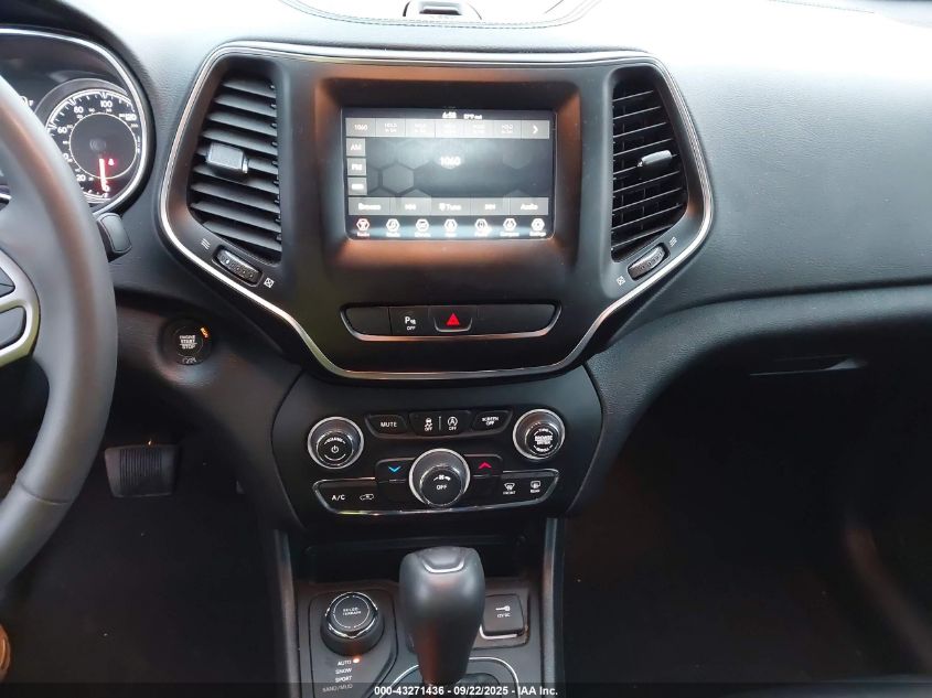 2020 Jeep Cherokee Latitude Plus 4X4 VIN: 1C4PJMLBXLD623560 Lot: 43271436