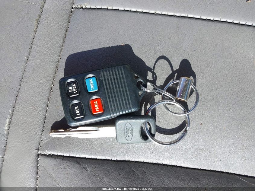 1997 Ford Thunderbird Lx VIN: 1FALP62W5VH140122 Lot: 43271457