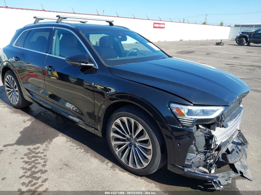 AUDI E-TRON PREMIUM PLUS