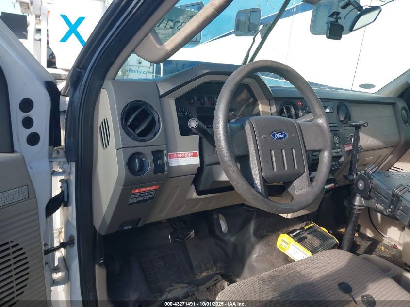 2008 Ford F-450 Chassis Xl/Xlt VIN: 1FDXF46Y48EA55305 Lot: 43271491