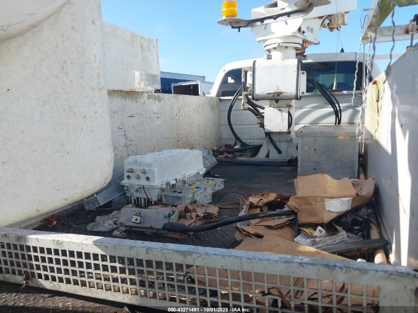 2008 Ford F-450 Chassis Xl/Xlt VIN: 1FDXF46Y48EA55305 Lot: 43271491