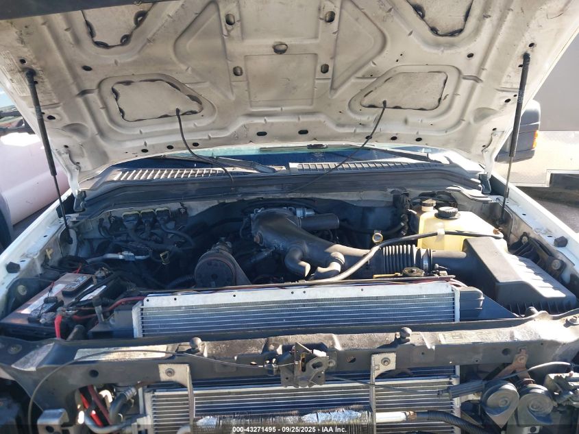 2008 Ford F-450 Chassis Xl/Xlt VIN: 1FDXF46YX8ED45435 Lot: 43271495