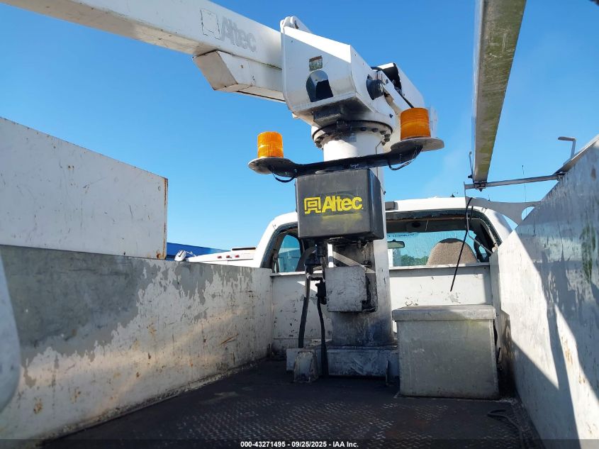 2008 Ford F-450 Chassis Xl/Xlt VIN: 1FDXF46YX8ED45435 Lot: 43271495