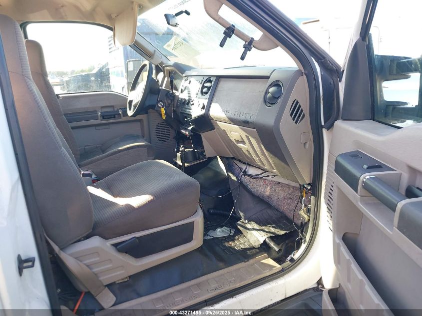 2008 Ford F-450 Chassis Xl/Xlt VIN: 1FDXF46YX8ED45435 Lot: 43271495