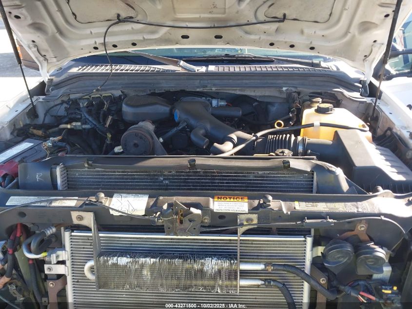 2008 Ford F-450 Chassis Xl/Xlt VIN: 1FDXF46Y88EA55307 Lot: 43271500