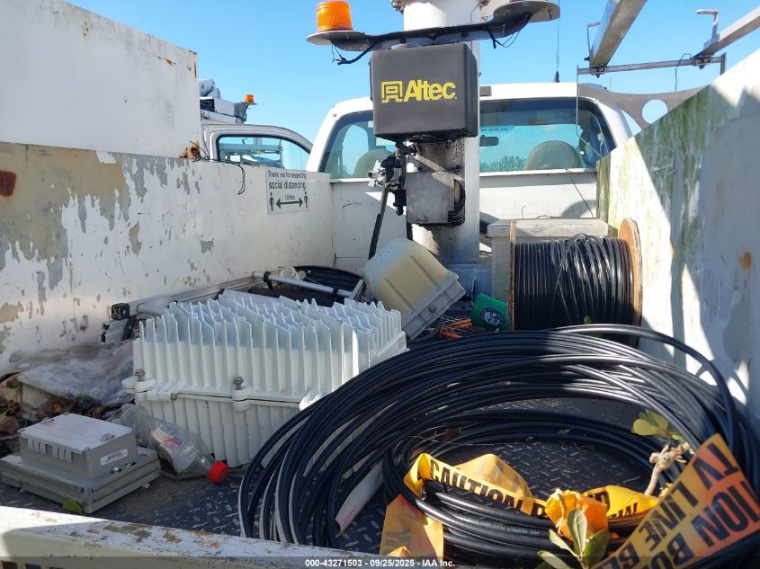 2008 Ford F-450 Chassis Xl/Xlt VIN: 1FDXF46Y08ED45430 Lot: 43271503