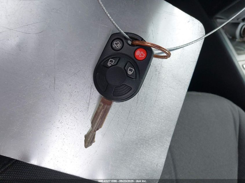 2010 Ford Fusion Se VIN: 3FAHP0HA7AR152621 Lot: 43271596