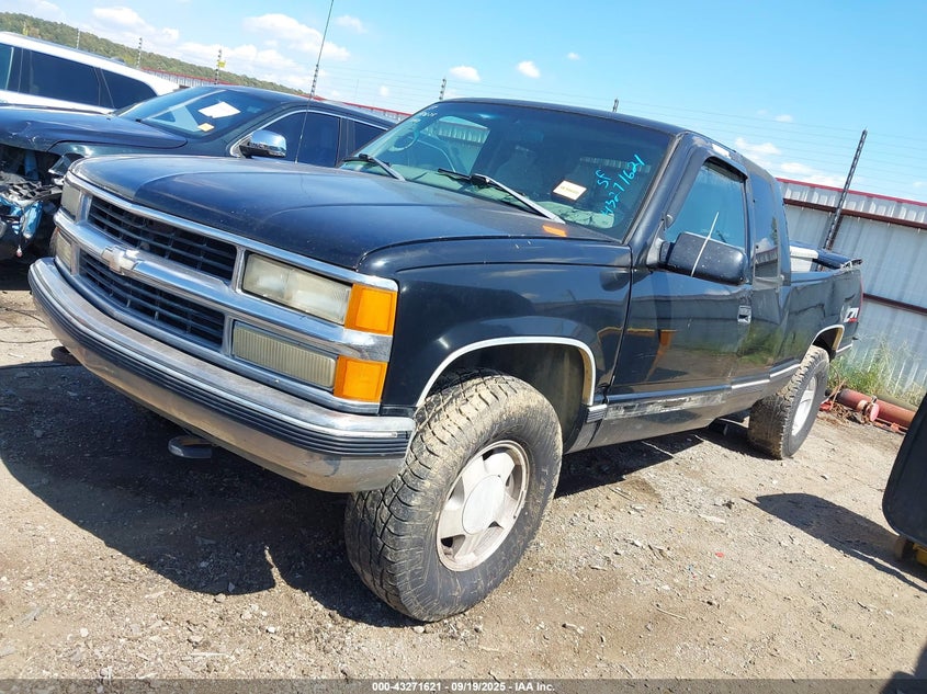 1998 Chevrolet K1500 Fleetside black truck gasoline 2GCEK19R2W1202178 photo #3