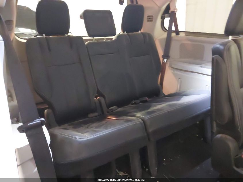 2015 Chrysler Town & Country Touring VIN: 2C4RC1BG3FR553769 Lot: 43271645