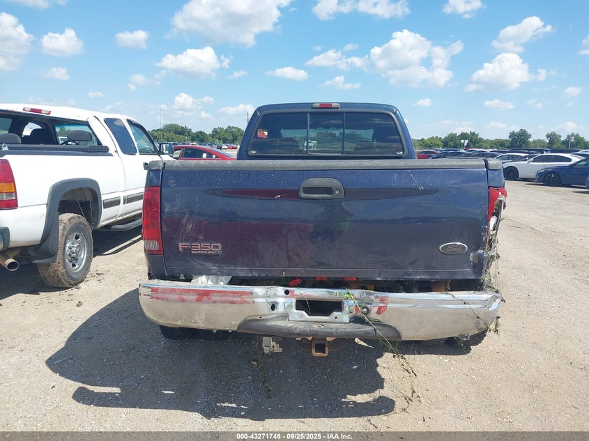 2003 Ford F-350 Lariat/Xl/Xlt VIN: 1FTWW32P33EB57811 Lot: 43271748