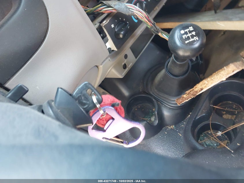 2000 Mazda B2500 Se/Sx VIN: 4F4YR12C3YTM22609 Lot: 43271749