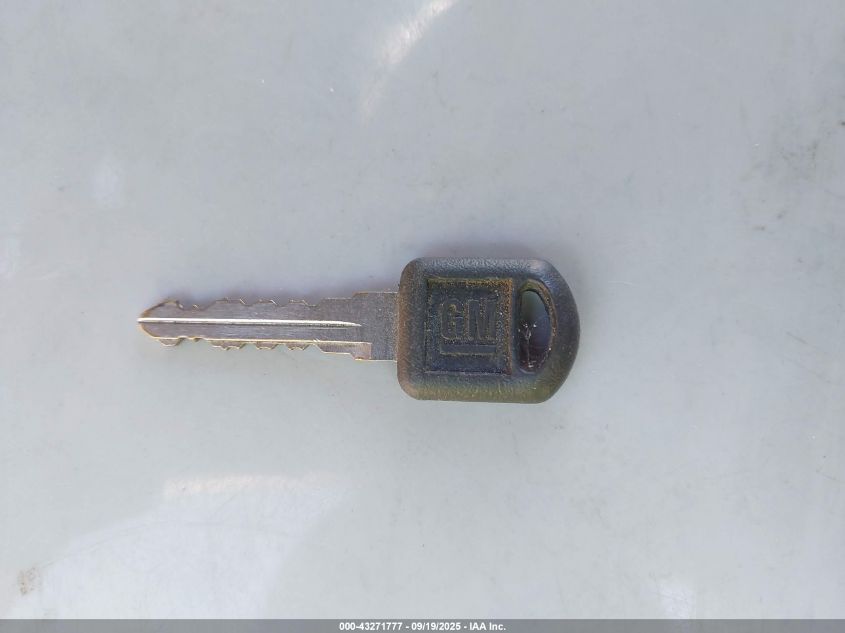 2000 Chevrolet C2500 VIN: 1GCGC24J4YR220382 Lot: 43271777