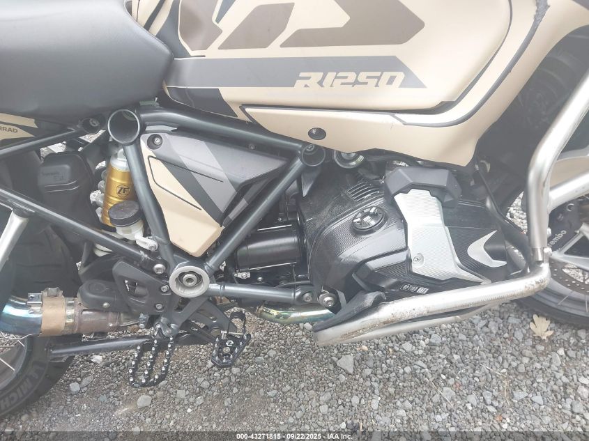 2021 BMW R 1250 Gs Adventure VIN: WB10M1307M6D74856 Lot: 43271815