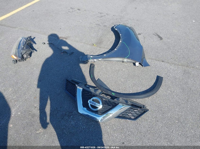 2016 NISSAN ROGUE SV - KNMAT2MT9GP711693