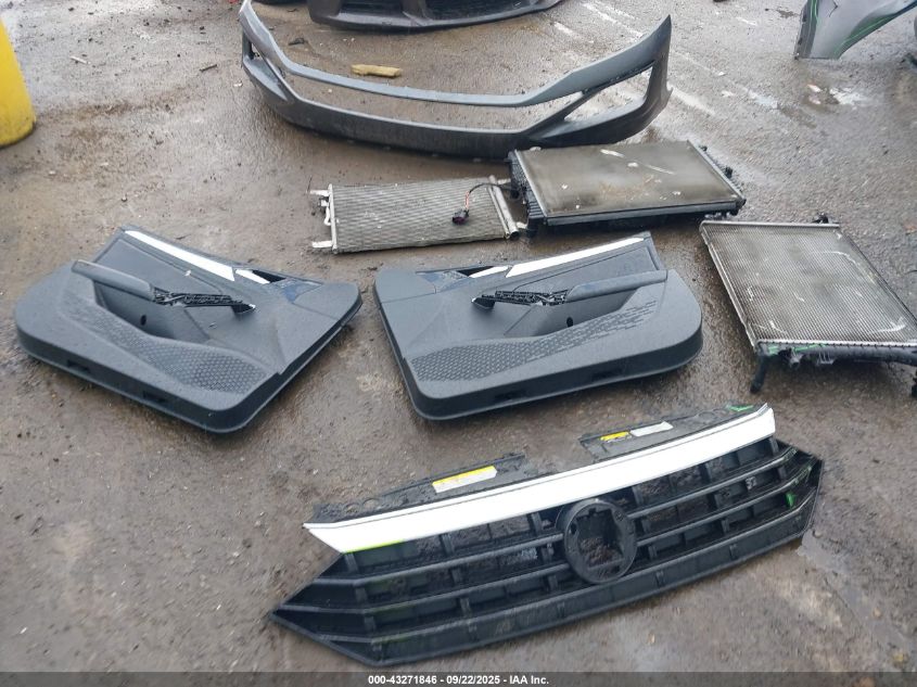 2020 Volkswagen Jetta 1.4T R-Line/1.4T S/1.4T Se VIN: 3VWCB7BU4LM075511 Lot: 43271846