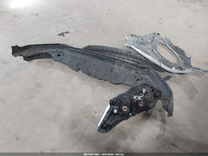 2022 Honda Hr-V Awd Ex-L VIN: 3CZRU6H70NM726083 Lot: 43271904