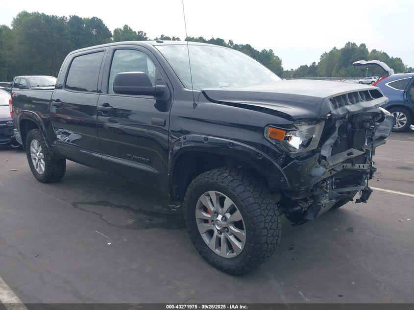 TOYOTA TUNDRA SR5 5.7L V8