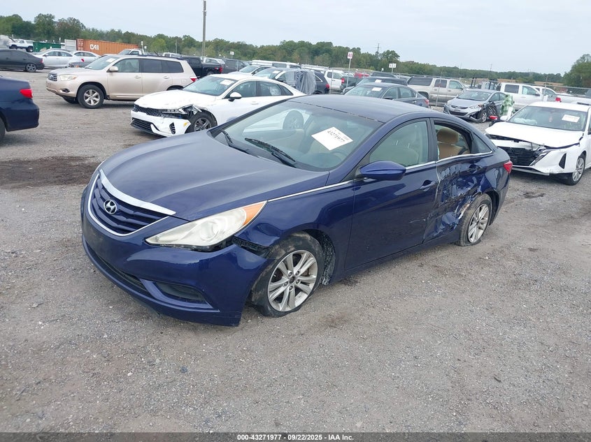 5NPEB4AC8BH108436 2011 HYUNDAI SONATA photo no. 2