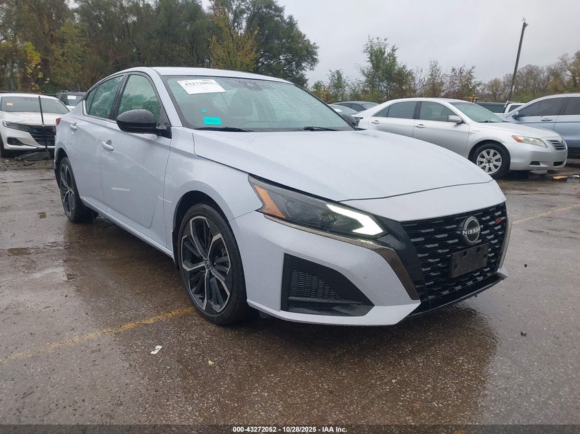 NISSAN ALTIMA SR INTELLIGENT AWD