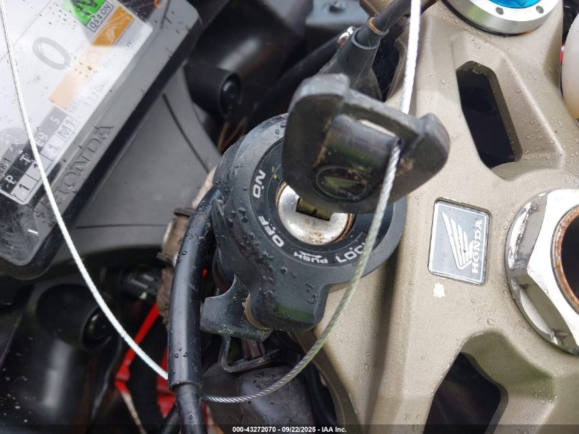 2018 Honda Cbr1000 Sp VIN: JH2SC7770JK100088 Lot: 43272070