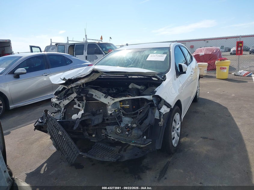 2015 Toyota Corolla Le VIN: 2T1BURHE7FC304264 Lot: 43272081