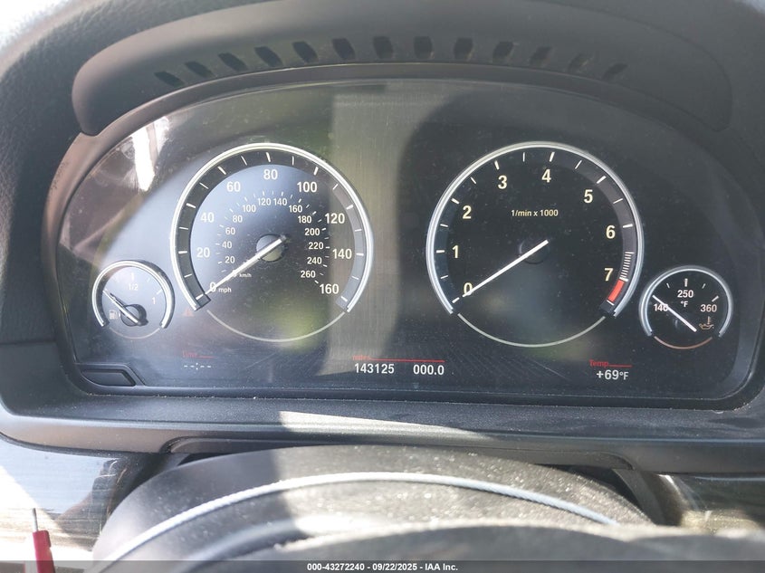 2013 BMW 550I WBAFR9C5XDD227039