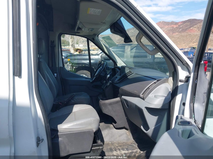 2017 FORD TRANSIT-250 1FTYR2CM2HKA11911