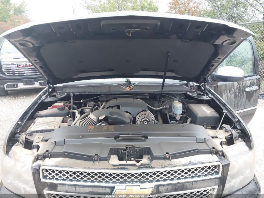 2011 Chevrolet Suburban 1500 Ltz VIN: 1GNSKKE36BR285326 Lot: 43272382