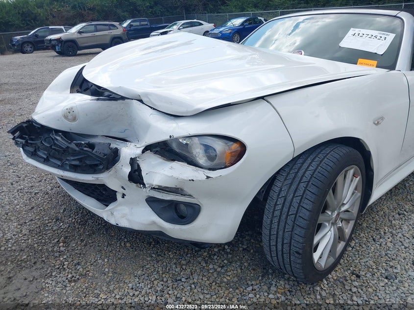 2017 FIAT 124 SPIDER LUSSO JC1NFAEK5H0125878