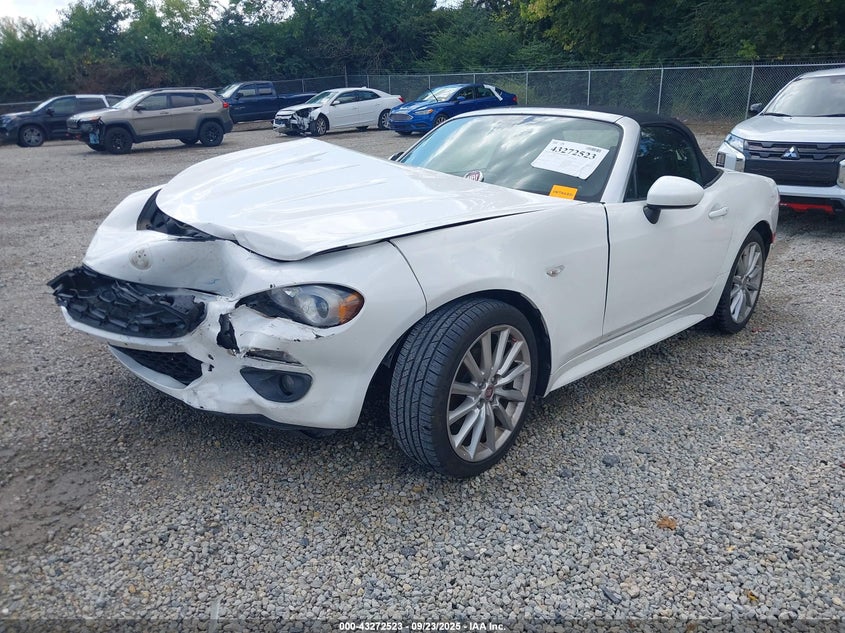 2017 FIAT 124 SPIDER LUSSO JC1NFAEK5H0125878