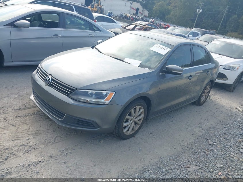 2014 VOLKSWAGEN JETTA 1.8T SE - 3VWD07AJ5EM394176