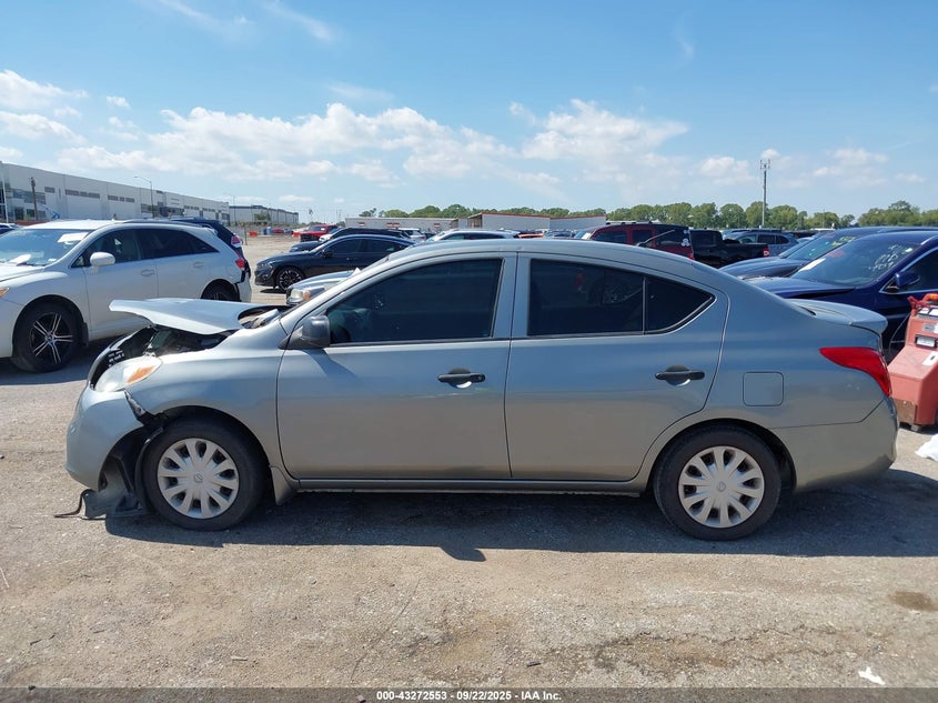 2013 Nissan Versa 1.6 S VIN: 3N1CN7AP2DL889219 Lot: 43272553