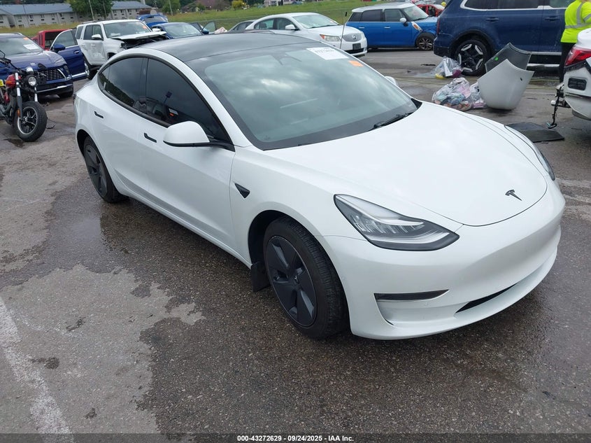TESLA MODEL 3 LONG RANGE DUAL MOTOR ALL-WHEEL DRIVE