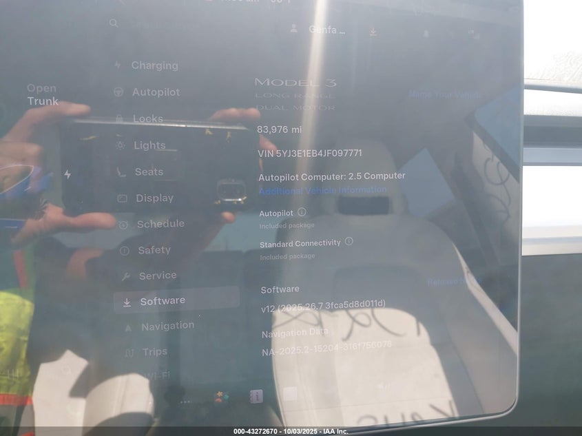 2018 Tesla Model 3 Long Range/Performance VIN: 5YJ3E1EB4JF097771 Lot: 43272670