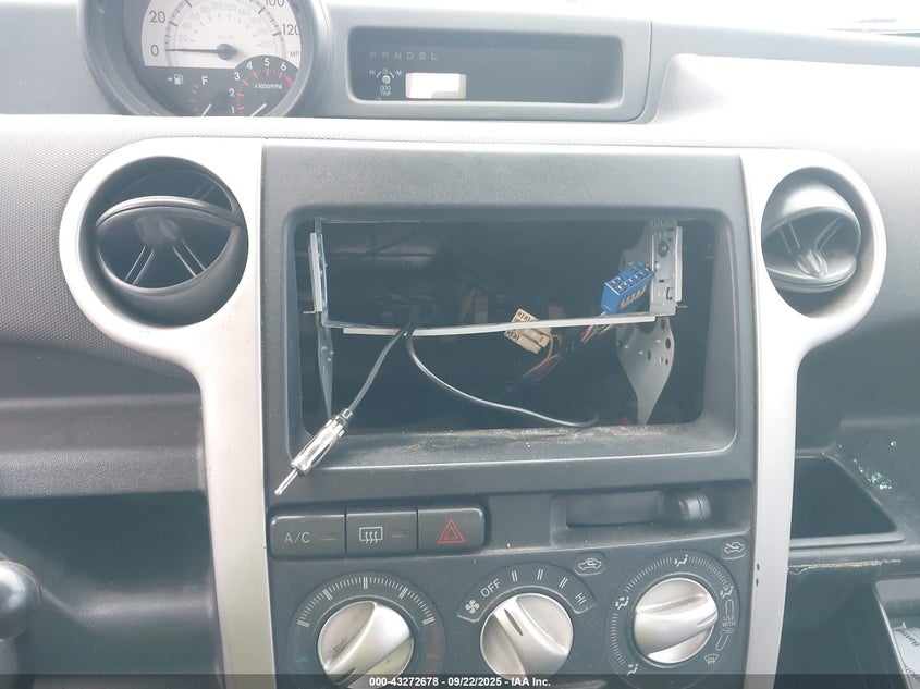 2005 Scion Xb VIN: JTLKT324854024259 Lot: 43272678