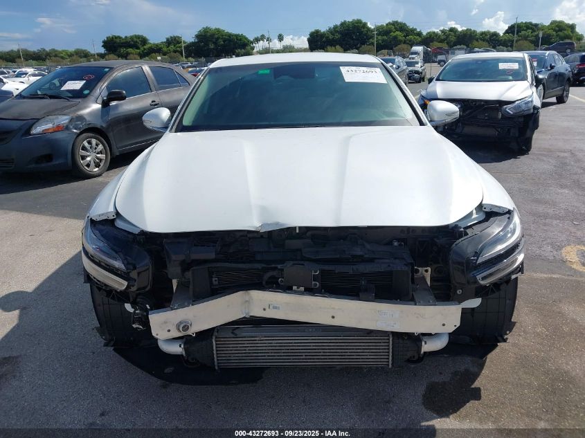 2022 Genesis G70 2.0T Rwd VIN: KMTG34TA9NU093295 Lot: 43272693