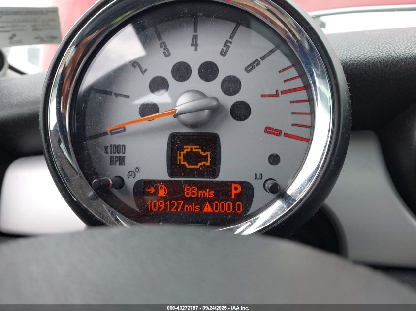 2009 Mini Cooper VIN: WMWMF33509TT69846 Lot: 43272787