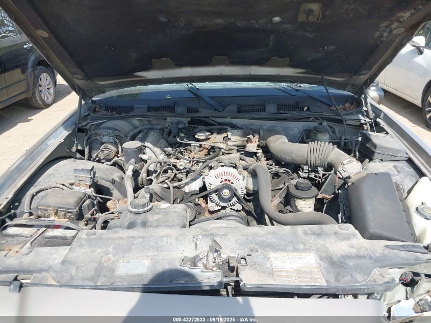 2001 Mercury Grand Marquis Gs VIN: 2MEFM74W71X616446 Lot: 43272833