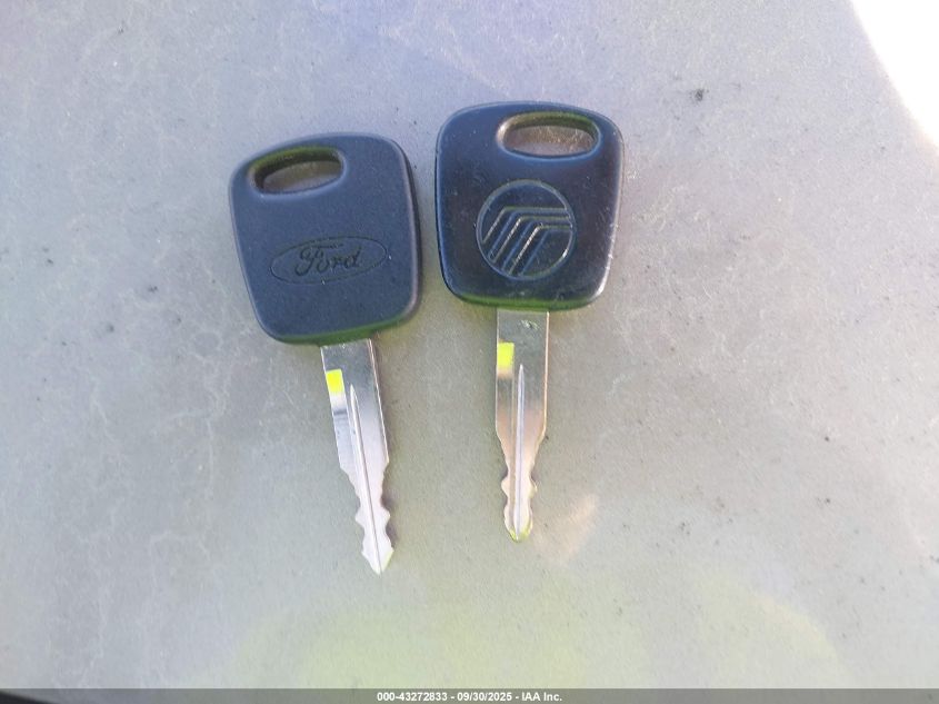 2001 Mercury Grand Marquis Gs VIN: 2MEFM74W71X616446 Lot: 43272833